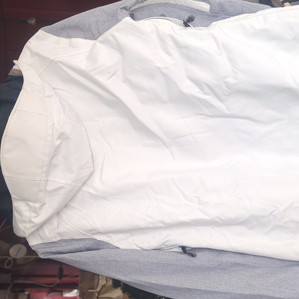 Volcom Snowboarding jacket - Picture 3 of 3